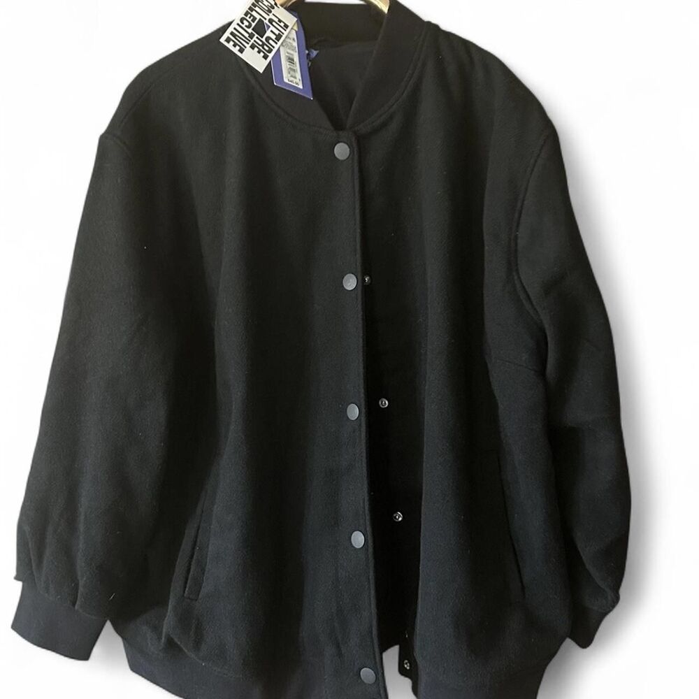 Future Collective NWT Women’s 2X Black Front Snaps Ribbed Cuffs Bomber Jacket
